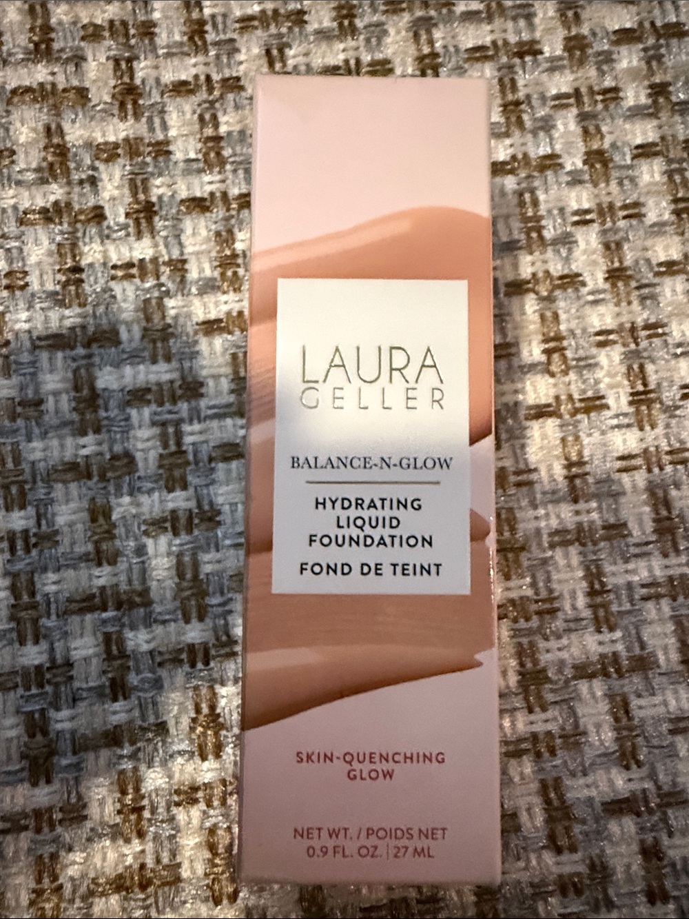Laura Geller Balance-N-Glow Hydrating Liquid Foundation - Light